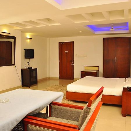 Hotel Luciya Kochi المظهر الخارجي الصورة