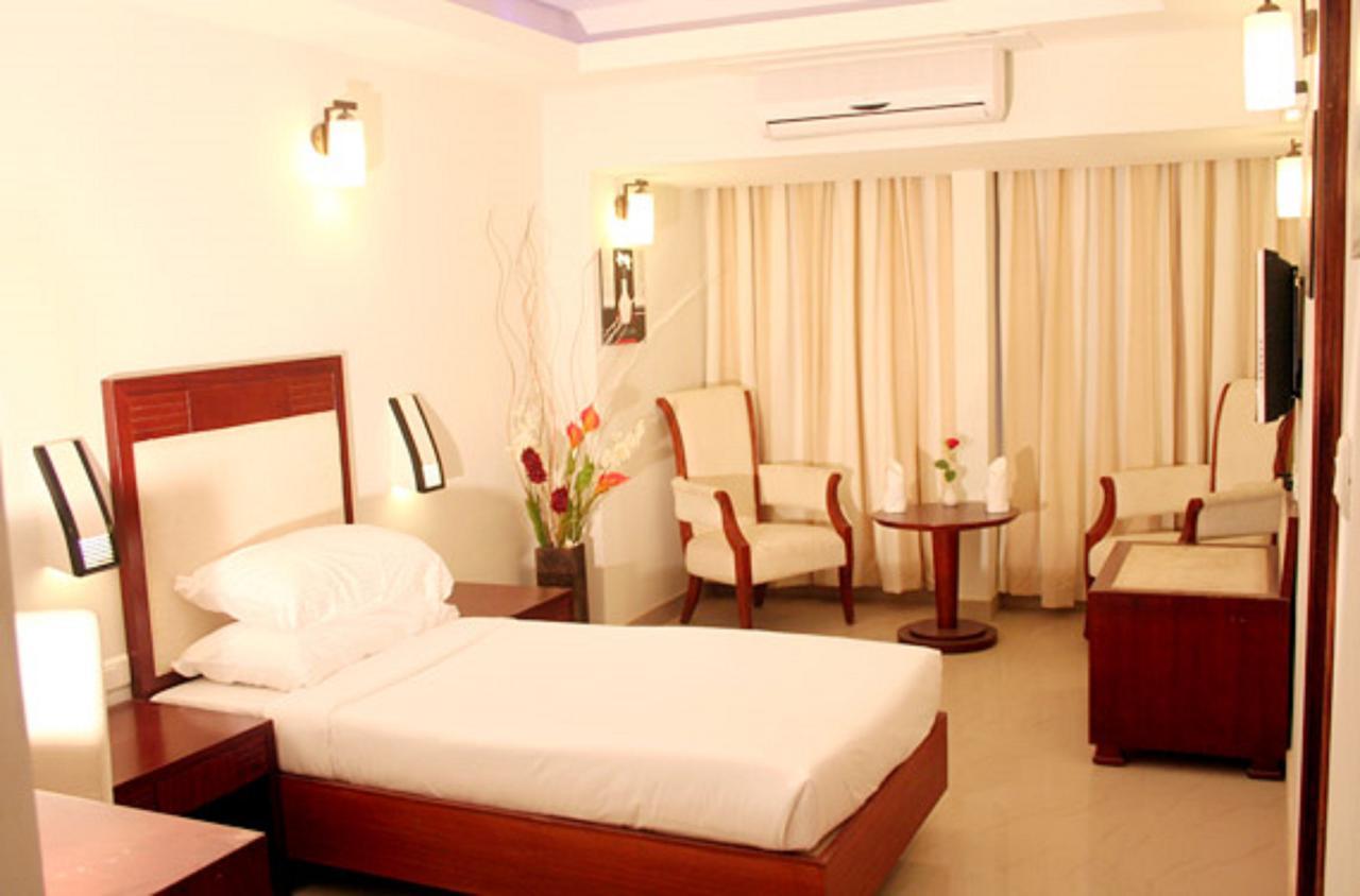 Hotel Luciya Kochi المظهر الخارجي الصورة