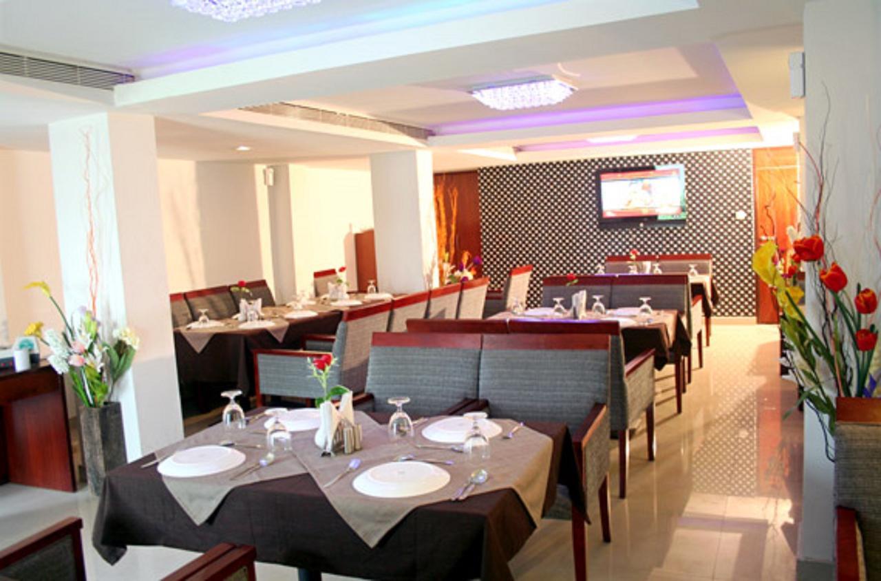 Hotel Luciya Kochi المظهر الخارجي الصورة