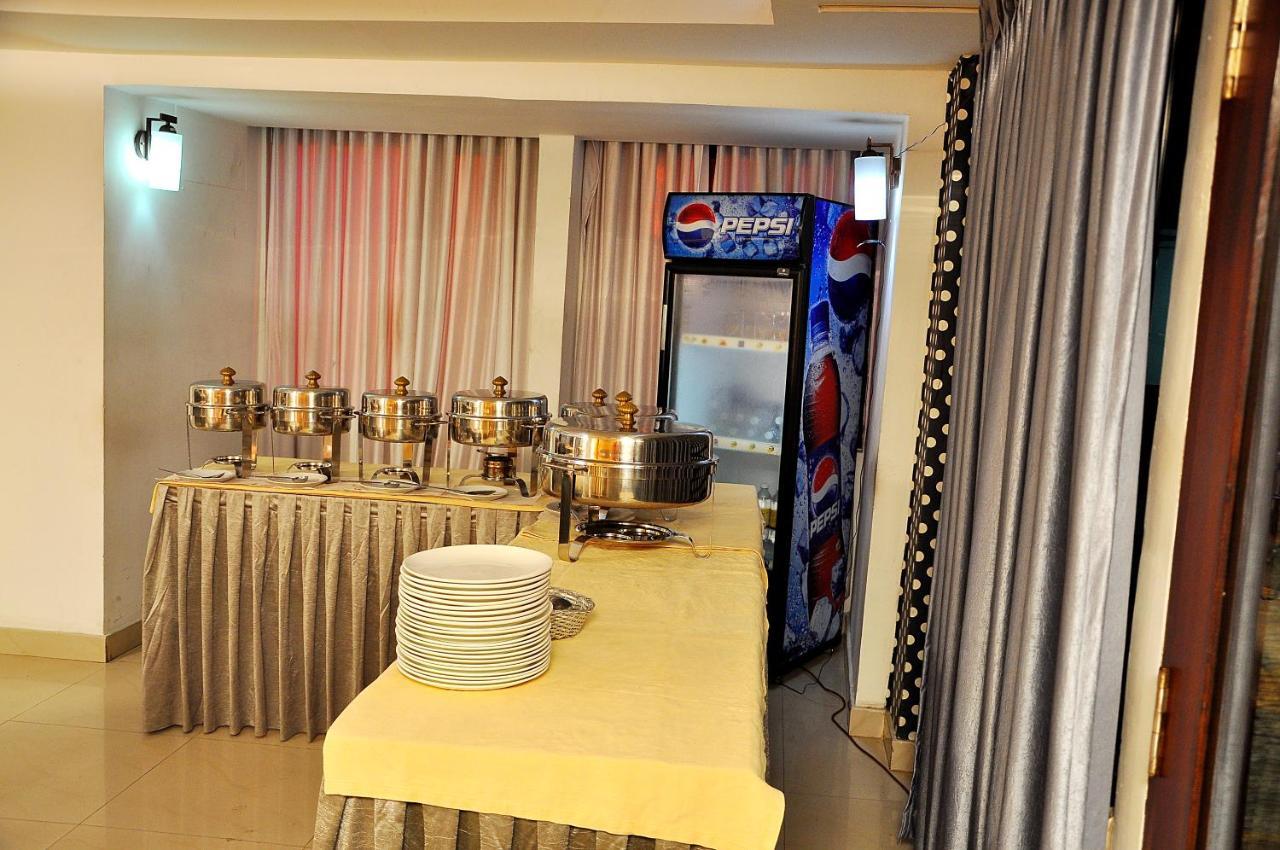 Hotel Luciya Kochi المظهر الخارجي الصورة