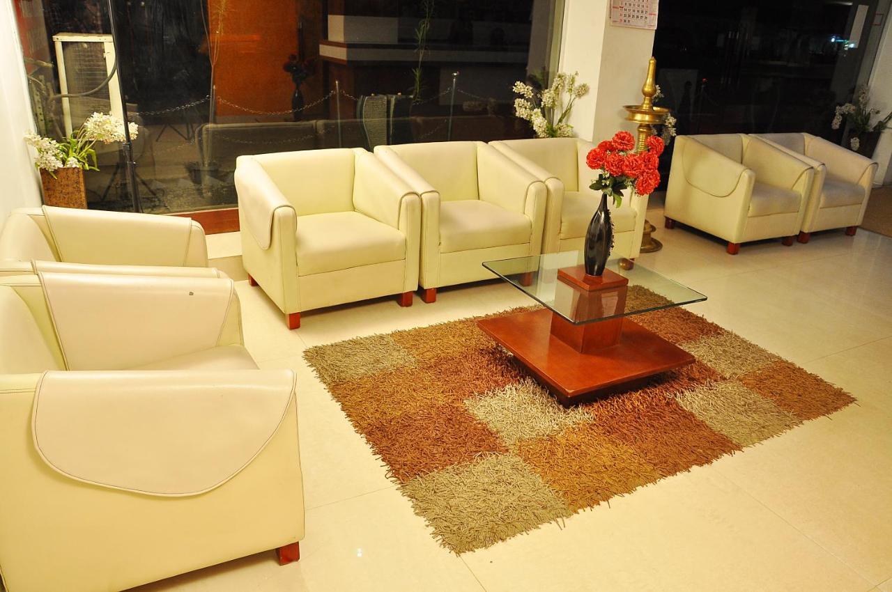 Hotel Luciya Kochi المظهر الخارجي الصورة